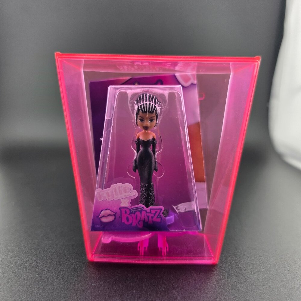 Bratz x Kylie Mini‎ Doll - Look 6 - NIB